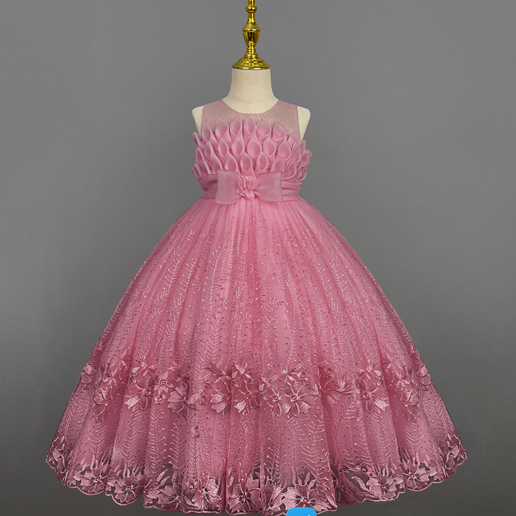 Lacebelle Princess Dress – Enchanting Floral Lace Backless Gown for Girls